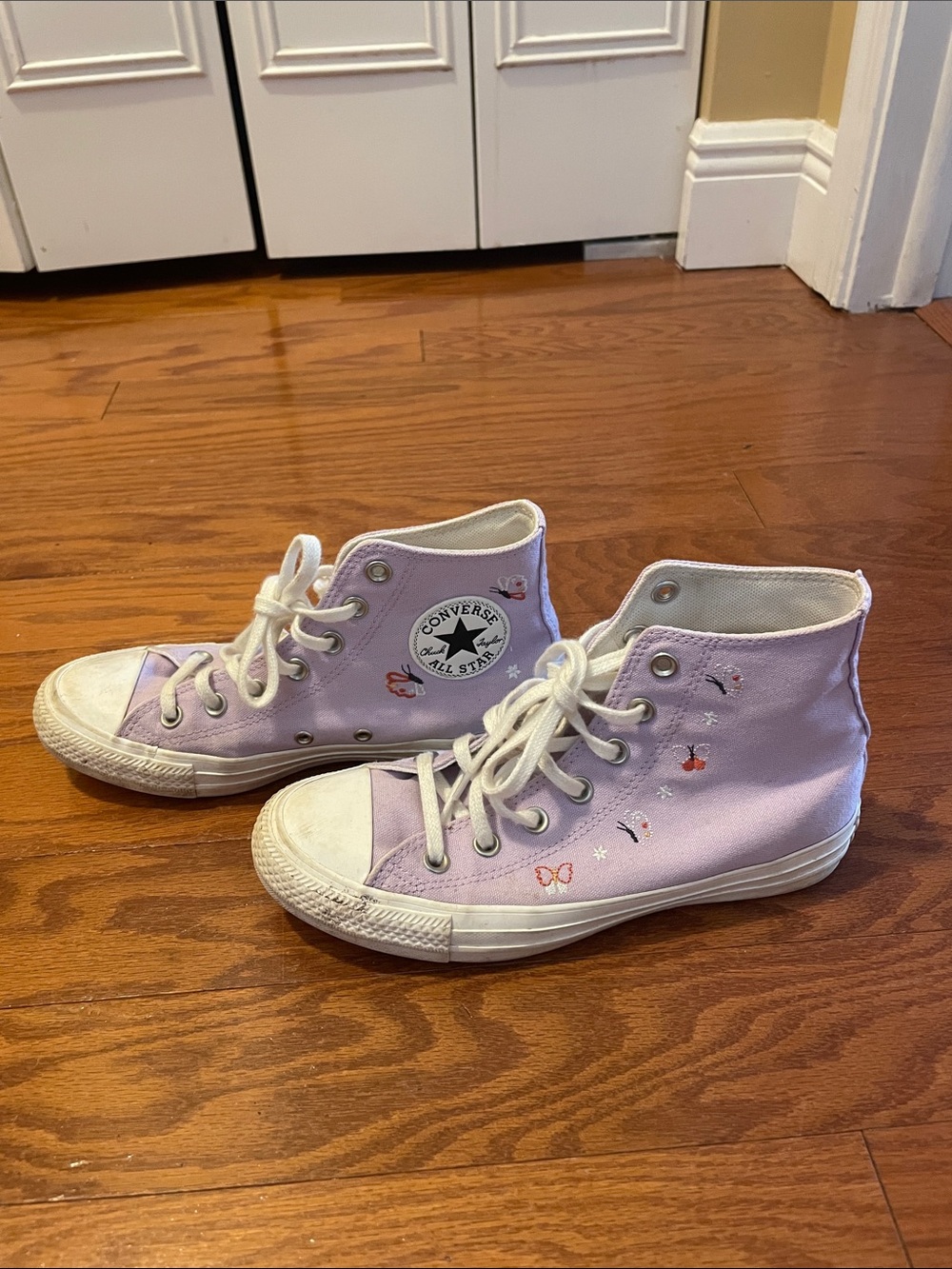 Converse Light Purple High-Top Sneakers with Butterfly Embroidery